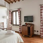 Boutique 3 0 4*