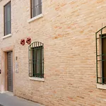 Boutique 3 0