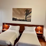 Boutique 3 0 בית הארחה 4*
