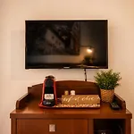 Boutique 3 0